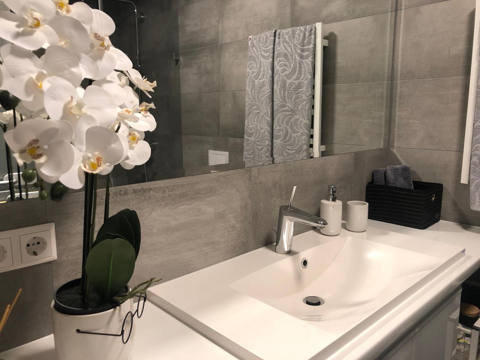 Luxurious Apartment In The Heart Of Old Town With Parking Kaunas Buitenkant foto